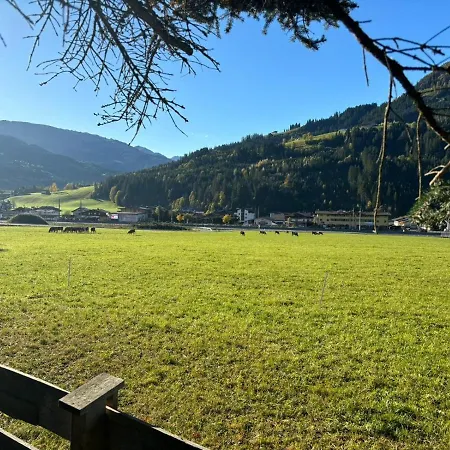 Christine By Managers * 蒂罗尔-基希贝格